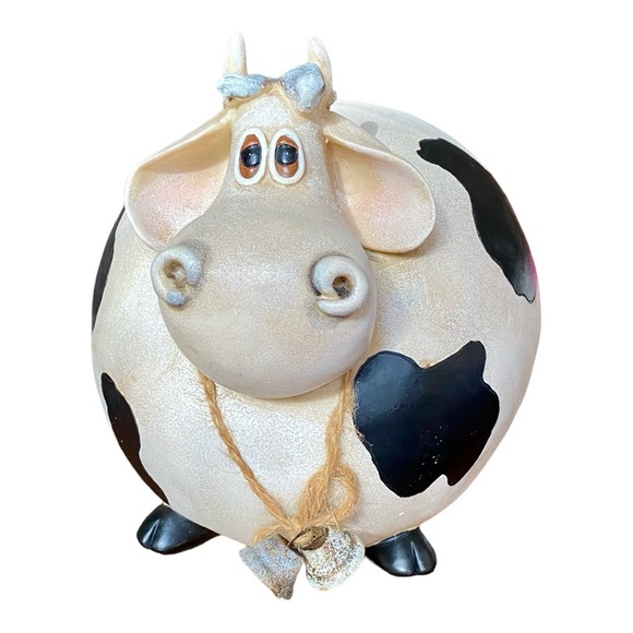 Cute cow. No defects. Approximately 12” long x 9” tall x 8” wide - Picture 2 of 7